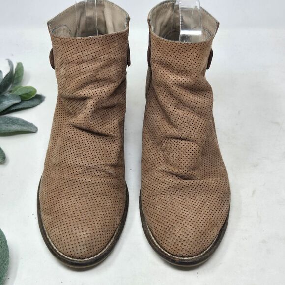 TOSCA BLU Perforated Booties Mesh Tawny Brown Suede Women’s Shoe EU 37 - Picture 3 of 12